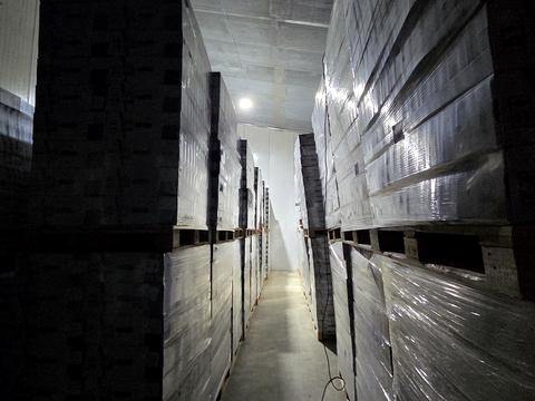 комерційна за адресою Тиха вул., 1