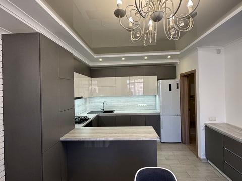 квартира за адресою Володимира Івасюка вул., 10