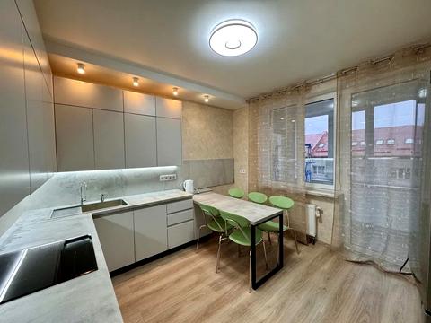 квартира за адресою Голосіївський просп. (40-річчя Жовтня), 95-А