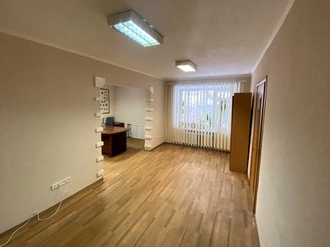 комерційна за адресою Скоблі вул., 11