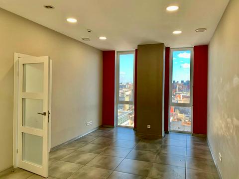 комерційна за адресою Мечникова вул., 11