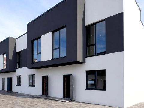 будинок за адресою Богатирська вул.