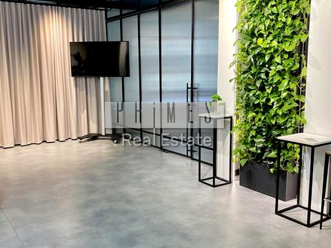 комерційна за адресою Андрія Верхогляда вул. (Михайла Драгомирова), 17