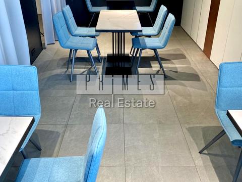 комерційна за адресою Андрія Верхогляда вул. (Михайла Драгомирова), 17