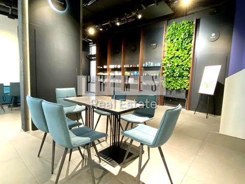 комерційна за адресою Андрія Верхогляда вул. (Михайла Драгомирова), 17