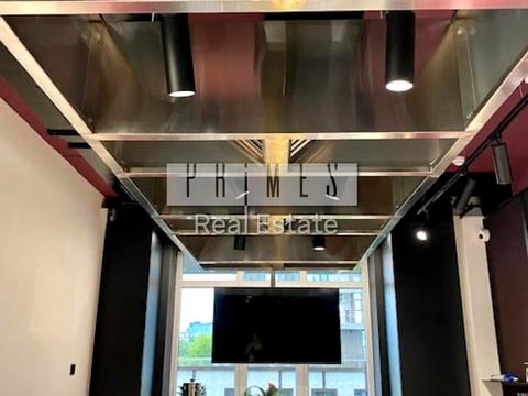 комерційна за адресою Андрія Верхогляда вул. (Михайла Драгомирова), 17