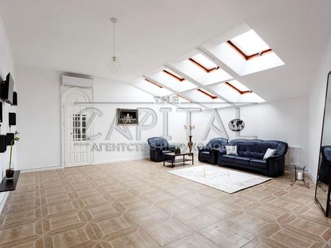 коммерческая по адресу Константиновская ул., 1