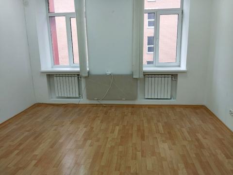 комерційна за адресою Велика Васильківська вул. (Червоноармійська), 66