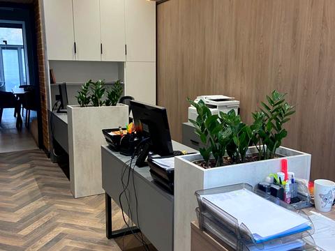 комерційна за адресою Івана Тобілевича вул., 8