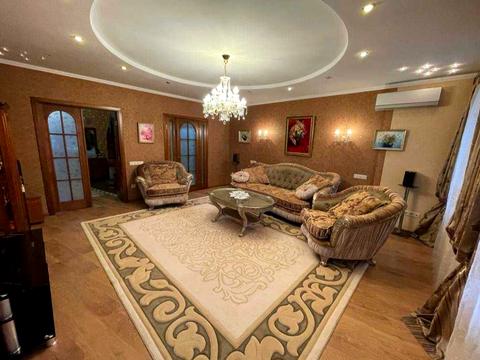 квартира по адресу Филиппа Орлика ул. (Паризької Комуни), 26