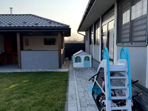 будинок за адресою Народная