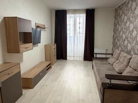 квартира за адресою Академіка Вернадського бульв., 24