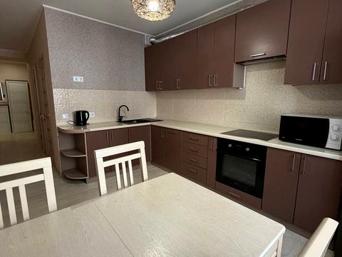 квартира за адресою Академіка Вернадського бульв., 24