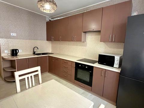 квартира за адресою Академіка Вернадського бульв., 24