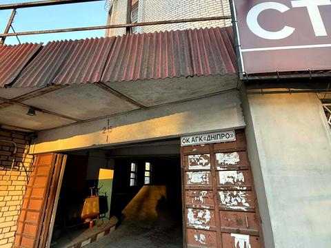 паркомісце за адресою Крутогірний узвіз (Рогальова), 16-А