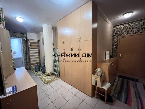 квартира за адресою Микільсько-Слобідська вул., 2-Б