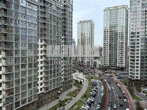 квартира за адресою Київ, Андрія Верхогляда вул. (Михайла Драгомирова), 17