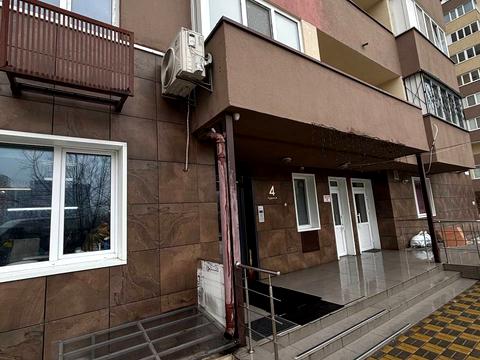 квартира за адресою Київ, Андрія Аболмасова вул. (Панельна), 4