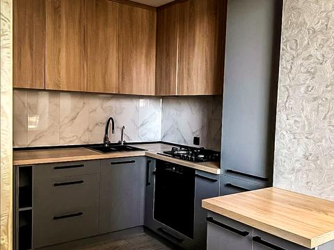 квартира за адресою Тролейбусна вул., 5Б