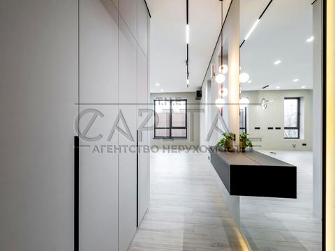 комерційна за адресою Київська вул., 142