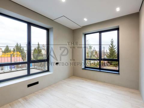 комерційна за адресою Київська вул., 142