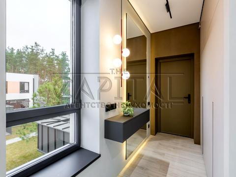 комерційна за адресою Київська вул., 142