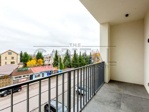 комерційна за адресою Київська вул., 142