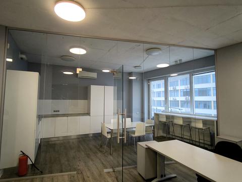 коммерческая по адресу Литературная ул., 1а