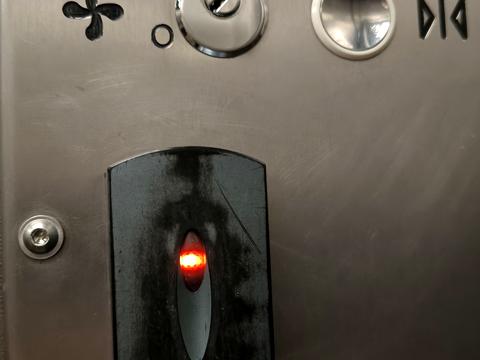 коммерческая по адресу Литературная ул., 1а