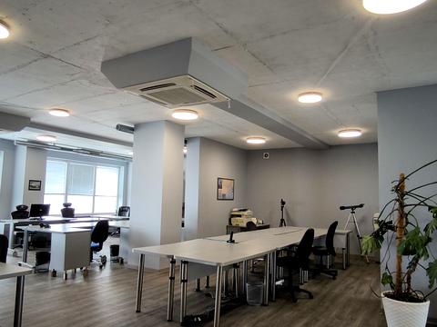 коммерческая по адресу Литературная ул., 1а