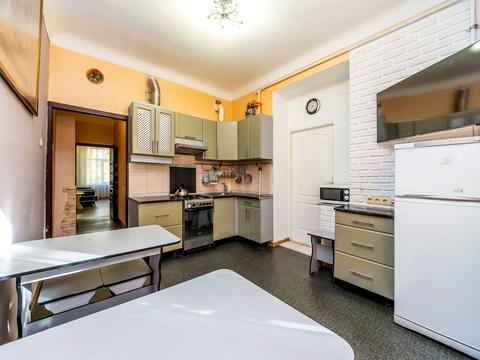 квартира за адресою Метробудівська вул., 12