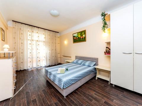 квартира за адресою Метробудівська вул., 12