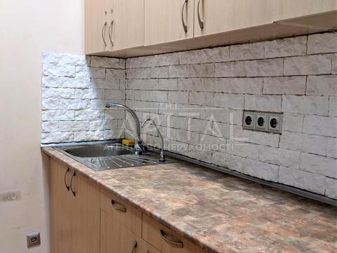 коммерческая по адресу Миколы Бажана просп., 12