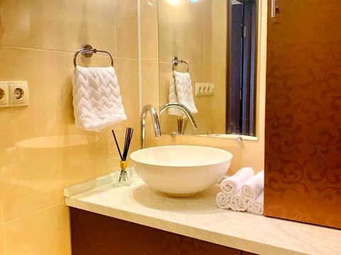 квартира за адресою Степана Рудницького вул. (Академіка Вільямса), 3/7