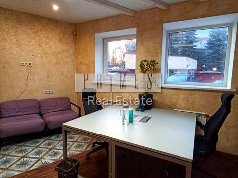 коммерческая по адресу Георгія Дудника ул. (Цюрупинська), 2