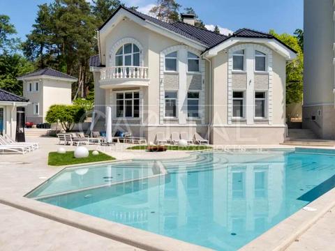 дом по адресу Стуса