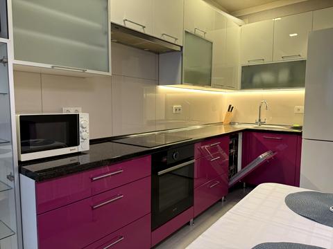 квартира за адресою Академіка Глушкова просп., 9-Г