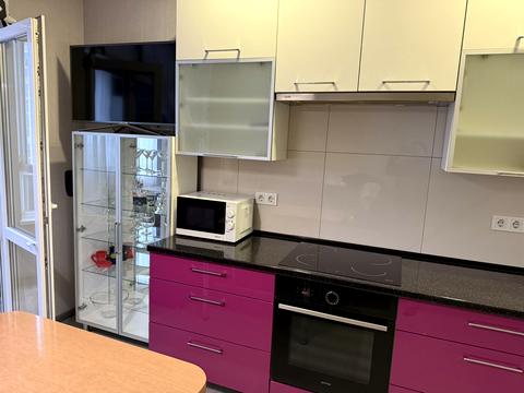 квартира за адресою Академіка Глушкова просп., 9-Г