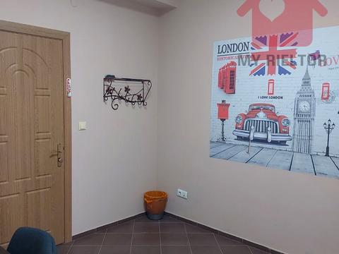 комерційна за адресою Капушанська вул., 108