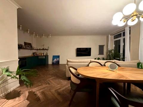 квартира по адресу Челюскина ул., 10