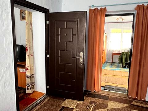 будинок за адресою Центральна вул., 1