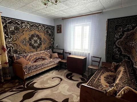 будинок за адресою Центральна вул., 1