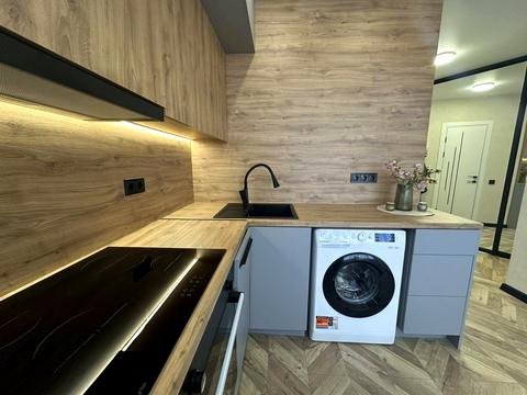 квартира по адресу Героев Небесной Сотни просп., (Будинок 20/10)