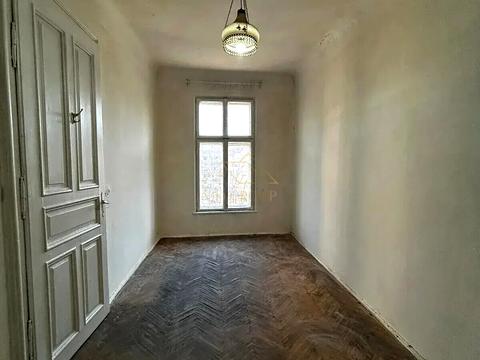 квартира за адресою Михайла Грушевського вул., 20