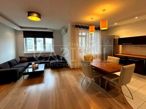 квартира за адресою Дніпровська набережна вул., 19