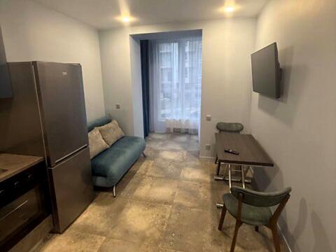 квартира за адресою Співдружності вул., 8