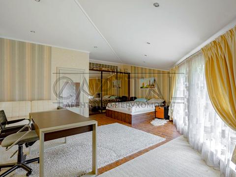 будинок за адресою Київ, Богатирська вул.