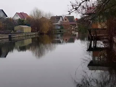 будинок за адресою Лугова вул.