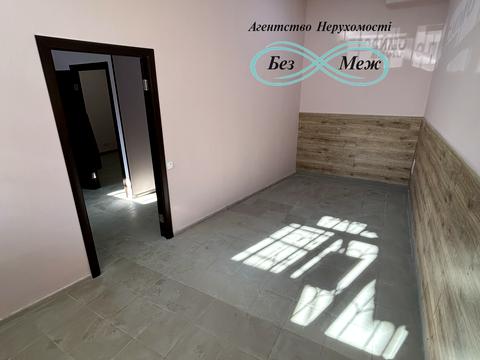 комерційна за адресою Боголюбова вул., 8