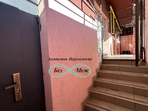 комерційна за адресою Боголюбова вул., 8